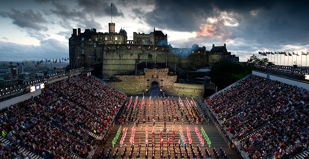 G&M Safety Netting working at the Edinburgh Royal Tattoo project